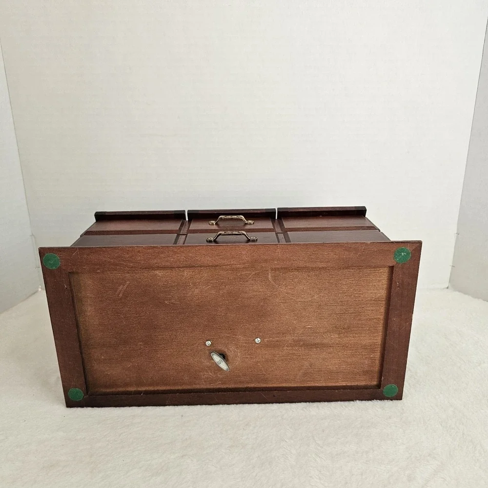 🖤Vintage wooden musical jewelry box